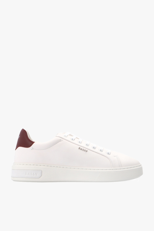 Fendis shops sneakers